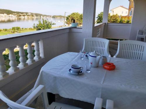Apartments by the sea Supetarska Draga - Gornja, Rab - 15453