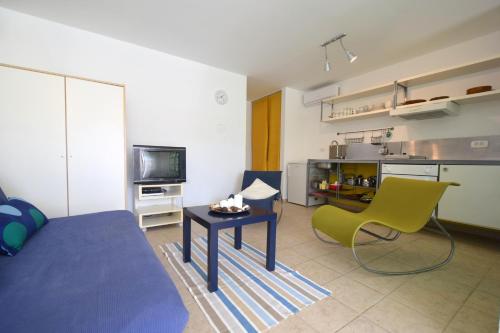 Apartments by the sea Cizici, Krk - 15494