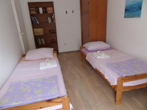 Apartments with parking space Vodice - 15544