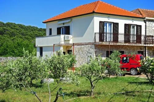 Apartments with a parking space Gornje selo, Solta - 15545 photo