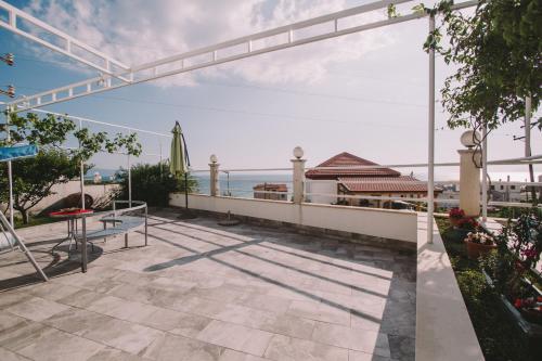 Apartments with parking space Podstrana, Split - 15591