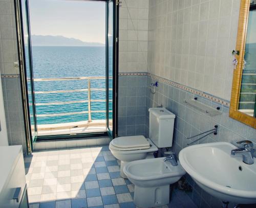 Koupelna v ubytování Seaside holiday house Zaostrog, Makarska - 15623