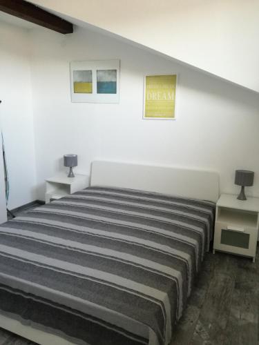 Apartments with parking space Supetarska Draga - Donja, Rab - 15602