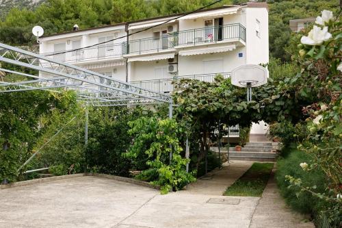 Apartments by the sea Podaca, Makarska - 15685