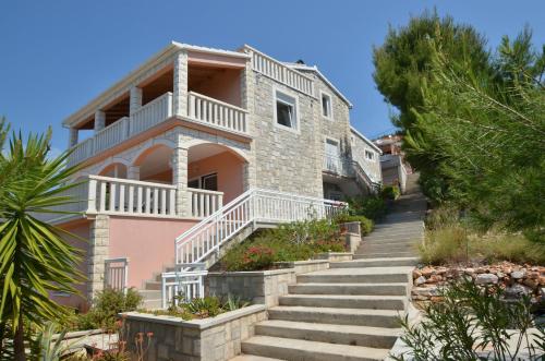 Fotografie z fotogalerie ubytování Apartments by the sea Karbuni, Korcula - 15699 v destinaci Prizba