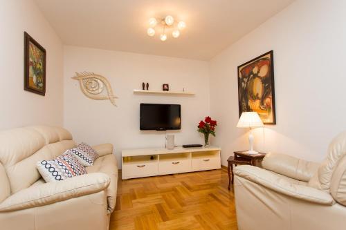 Apartments with WiFi Split - 15966