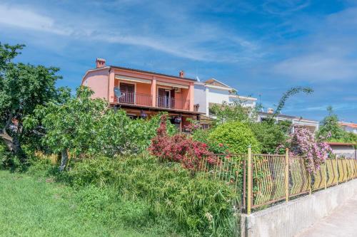 Apartment Pula 16053a