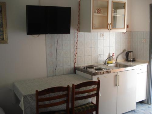Apartments by the sea Podstrana, Split - 16074