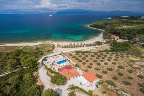 Seaside luxury villa with a swimming pool Mirca, Brac - 16183
