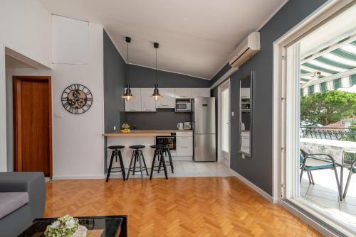 Apartment Mavarstica 16215b