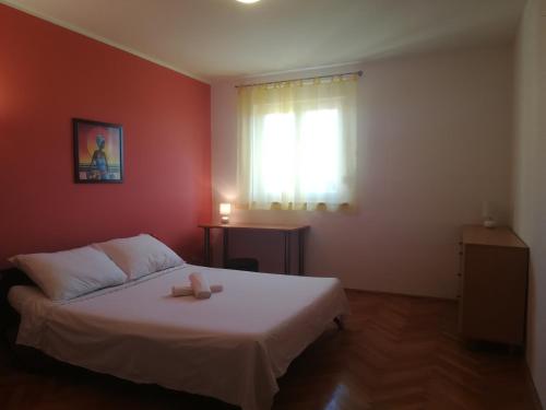 Apartments with WiFi Sibenik - 16292