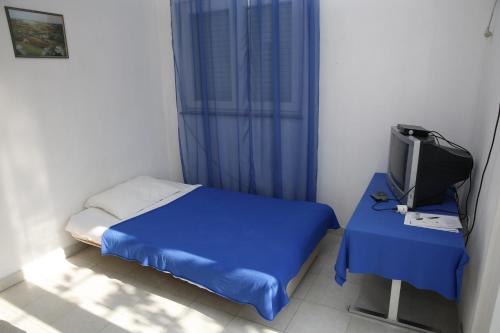 Apartments with parking space Vodice - 16190
