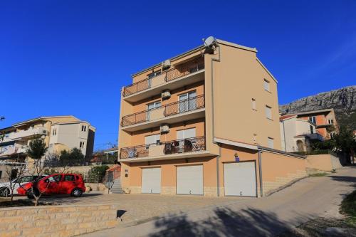 Fotografia z galérie ubytovania Apartments with a parking space Kastel Sucurac, Kastela - 16209 v destinácii Kaštela