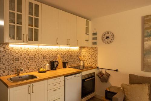 Melo's Place - Cozy apartment with a sunny terrace.