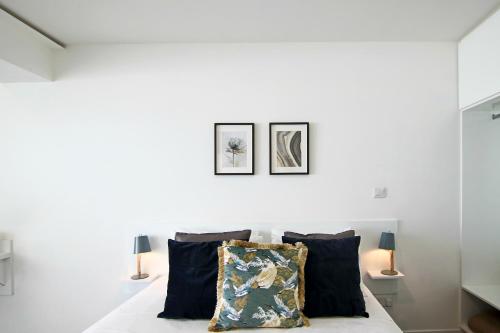 O zonă de relaxare la Phaedrus Living: Luxury Suite Nicosia 502