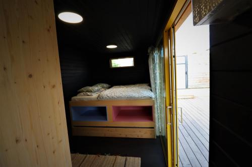 Двухъярусная кровать или двухъярусные кровати в номере Jevi Jevišovka