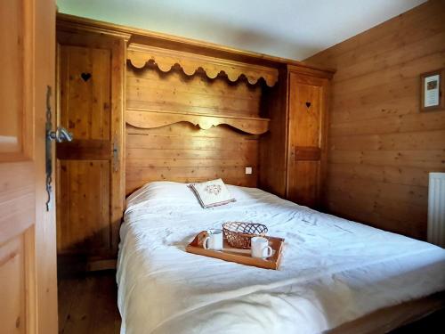 Appartement spacieux près des pistes · Balcon · Parking - FR-1-344-844