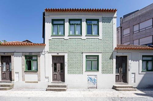 D. João IV Apartments by LovelyStay