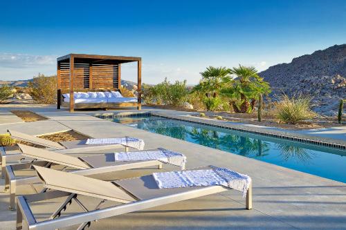 Joshua Tree Country Club-Villa/Pool/Sport/Boulders