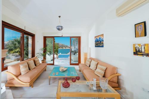 Agios Nikolaos Beach Villas