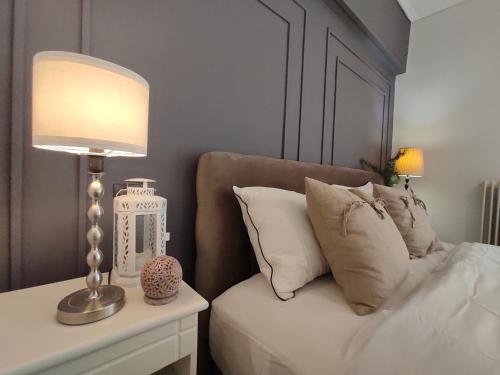 Posteľ alebo postele v izbe v ubytovaní Orion - Charming 1-bedroom condo at convenient location.