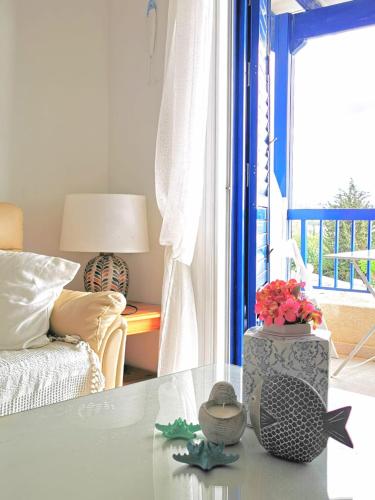 Katil atau katil-katil dalam bilik di Monicas Amazing Sea view and Pool-view Apt