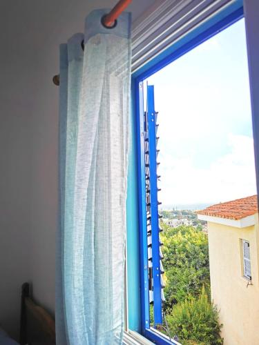 Gambar di galeri bagi Monicas Amazing Sea view and Pool-view Apt di Klorakas