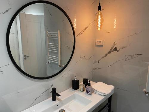 Ένα μπάνιο στο Cosy Flat Lac 1, Tunis