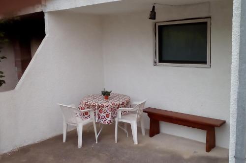 Apartments with parking space Podstrana, Split - 17054