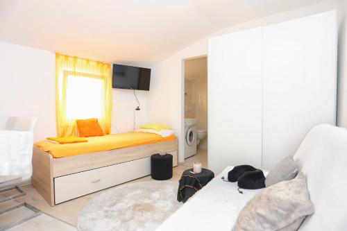 Apartments with WiFi Split - 17172
