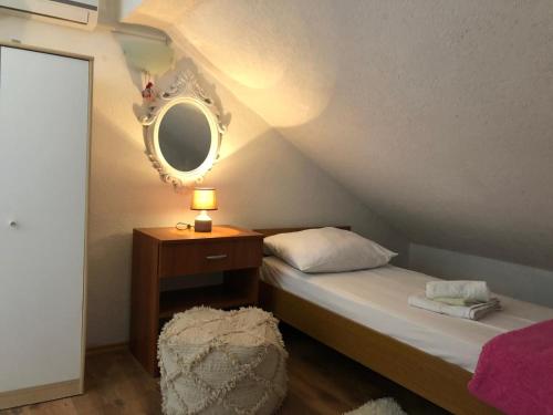 Apartments with parking space Rastici, Ciovo - 17276