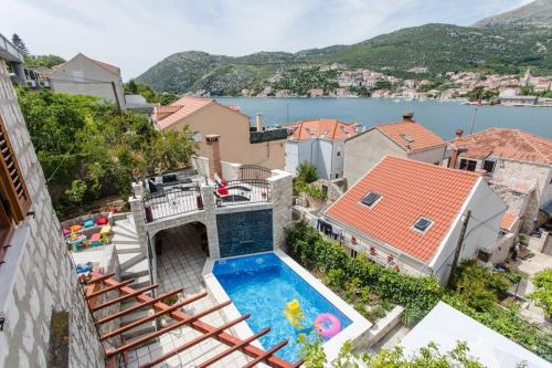 Family-friendly apartments with swimming pool Sustjepan, Dubrovnik - 17308