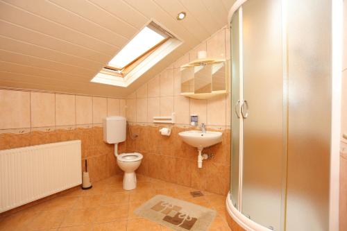Koupelna v ubytování Rooms with a parking space Slunj, Plitvice - 17502