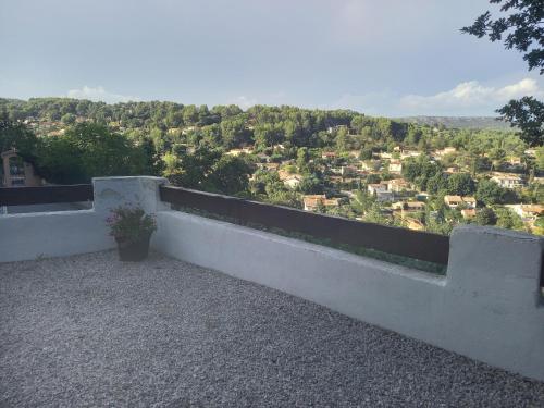 Nespecifikovaný výhled na hory nebo výhled na hory při pohledu z apartmánu
