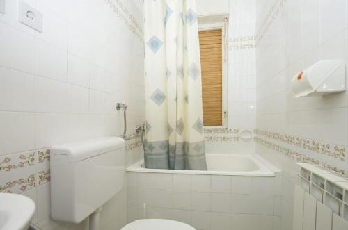 Ένα μπάνιο στο Double Room Kampor 17412b