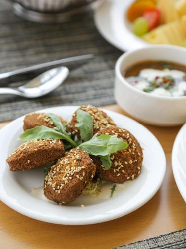 Jídlo v hotelu nebo okolí