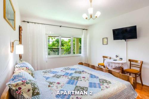 Apartments with WiFi Crikvenica - 17497