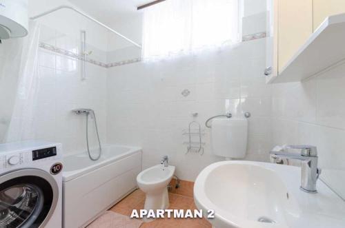 Apartments with WiFi Crikvenica - 17497