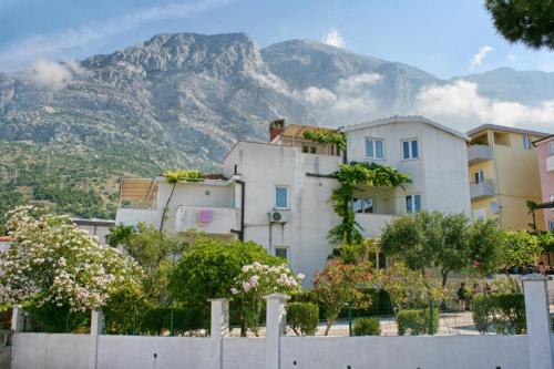 Fotografie z fotogalerie ubytování Apartments with a parking space Baska Voda, Makarska - 17331 v destinaci Baška Voda