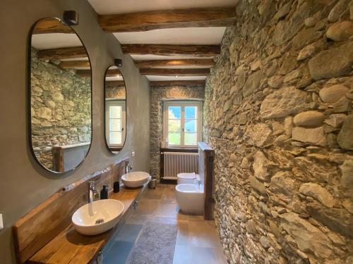 Koupelna v ubytování Mountain Cabin Valsesia Appartement Stella