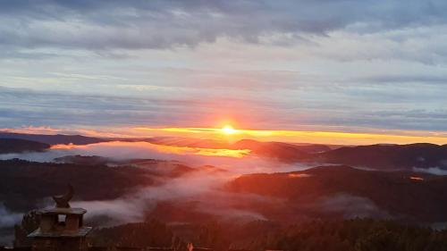 Photo de la galerie de l'établissement L'aube des Fourniels, à Malbosc