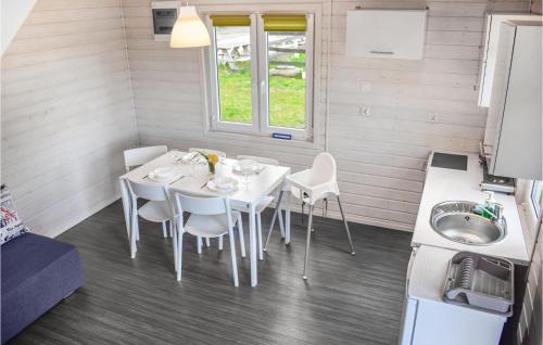 Φωτογραφία από το άλμπουμ του Cozy Home In Rewal With Wifi σε Rewal