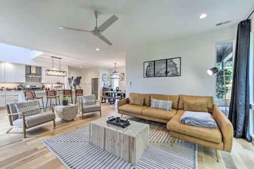 Dapur atau dapur kecil di Modern Raleigh Home with Patio about 2 Mi to Downtown!