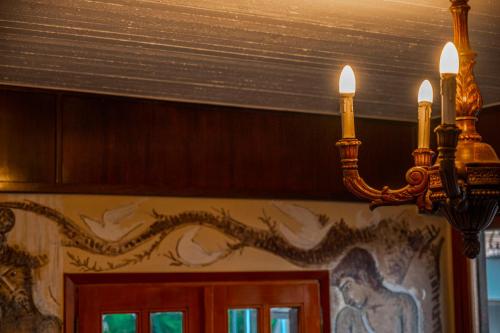 アテネにあるVILLA ZOE Seaside Unique Villa Voulaのギャラリーの写真