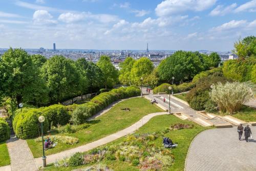 Large and Bright 2 Bdrs Flat with View - Paris 20
