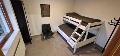 Krevet ili kreveti na kat u jedinici u objektu Lovely 2-bedroom apartment in Kopavogur