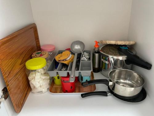 Lovely APT near Market – 5 Min Walk + free parking