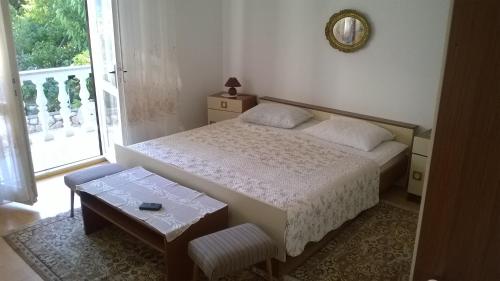 Apartments by the sea Barbat, Rab - 17620