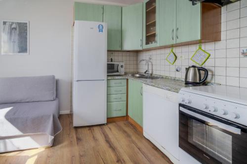 Apartments with WiFi Rijeka - 17629