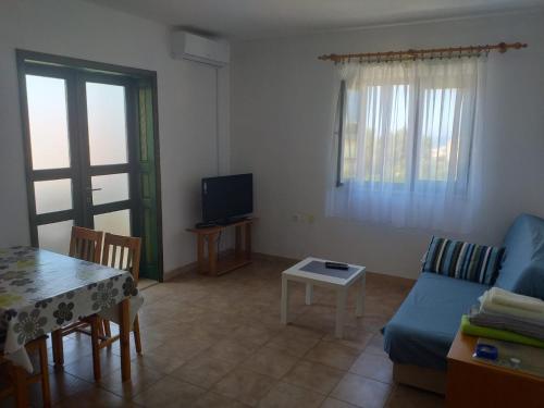 Apartment Primosten 17696a